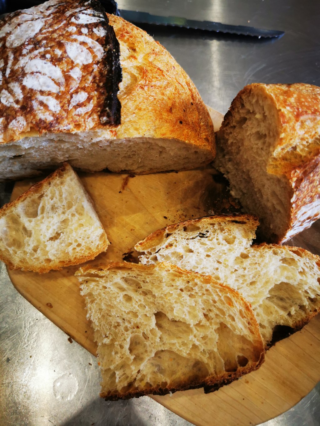 Základný kváskový chlebík.